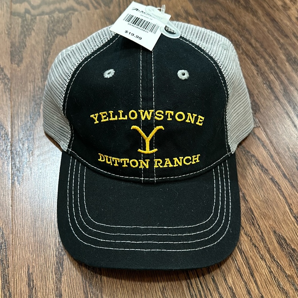 Baseball hat, Velcro adjust, NWT
